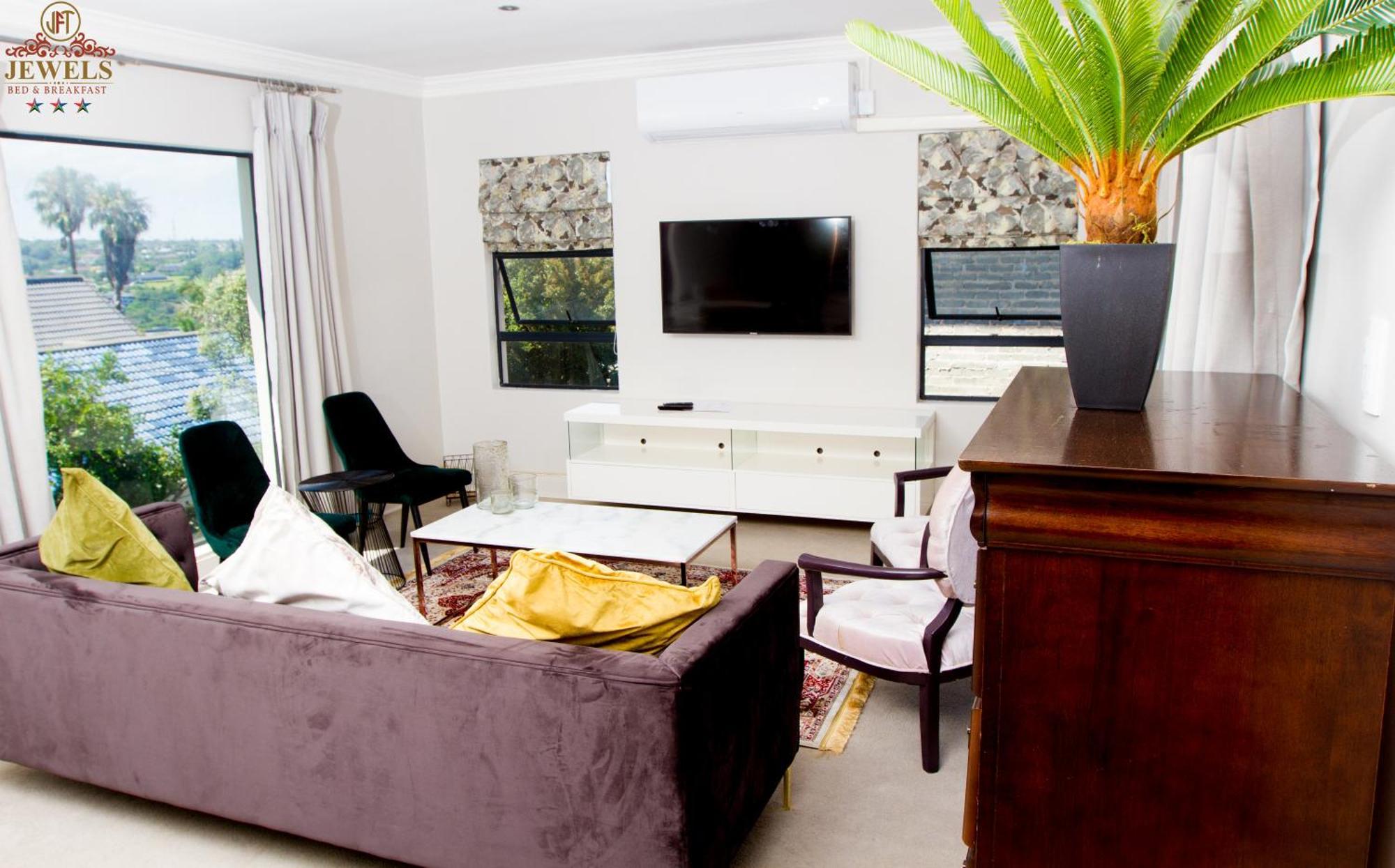 Jft Jewels Guest House East London Extérieur photo