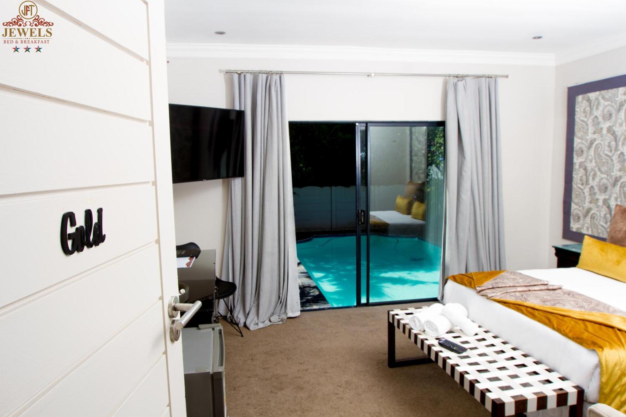 Jft Jewels Guest House East London Extérieur photo