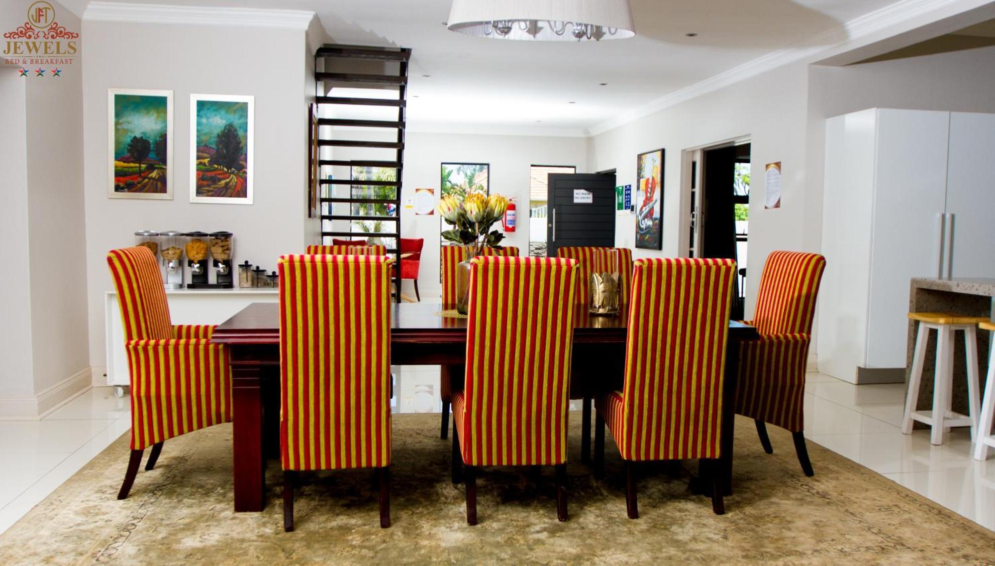 Jft Jewels Guest House East London Extérieur photo
