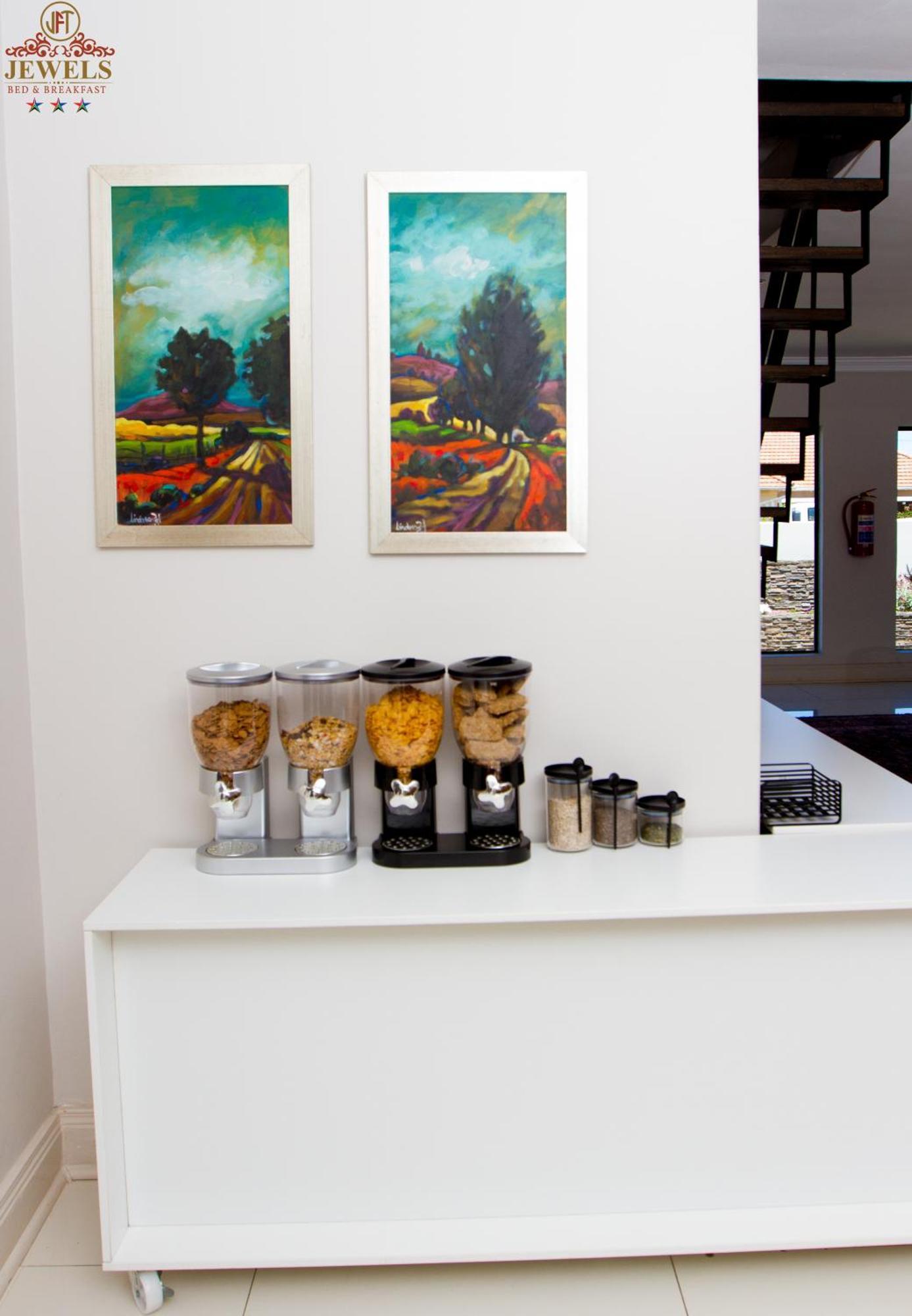 Jft Jewels Guest House East London Extérieur photo