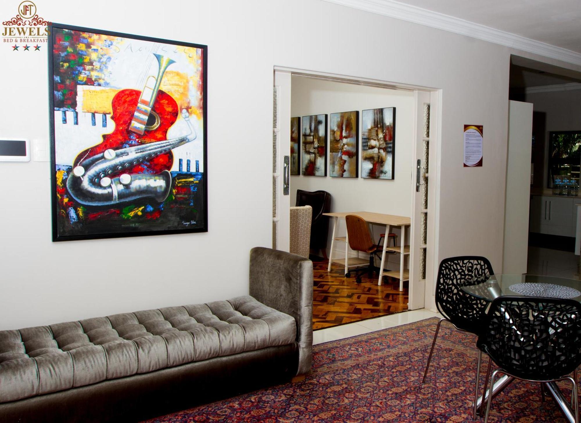 Jft Jewels Guest House East London Extérieur photo